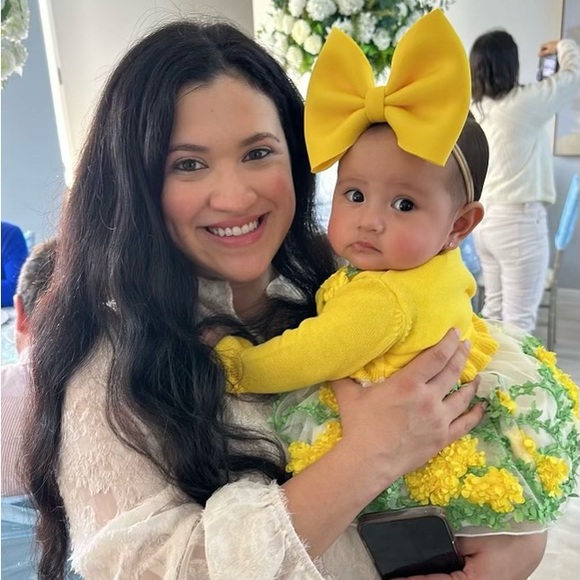 Meet your Posher, Adriana - Picture 1 of 1